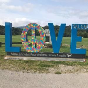 Meet your Posher, Becky